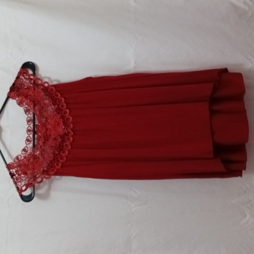 Plum floral lace top large